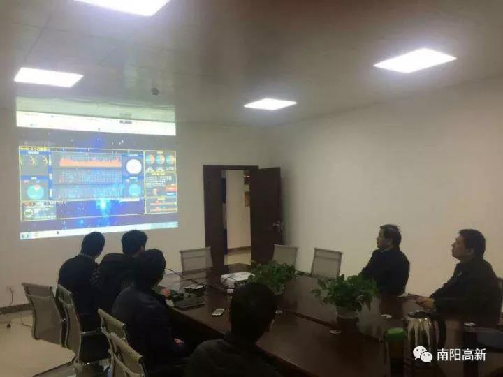 ���󡢴�ΰ���йش�e�ȣ�������������ҵ����ʵ�ص���